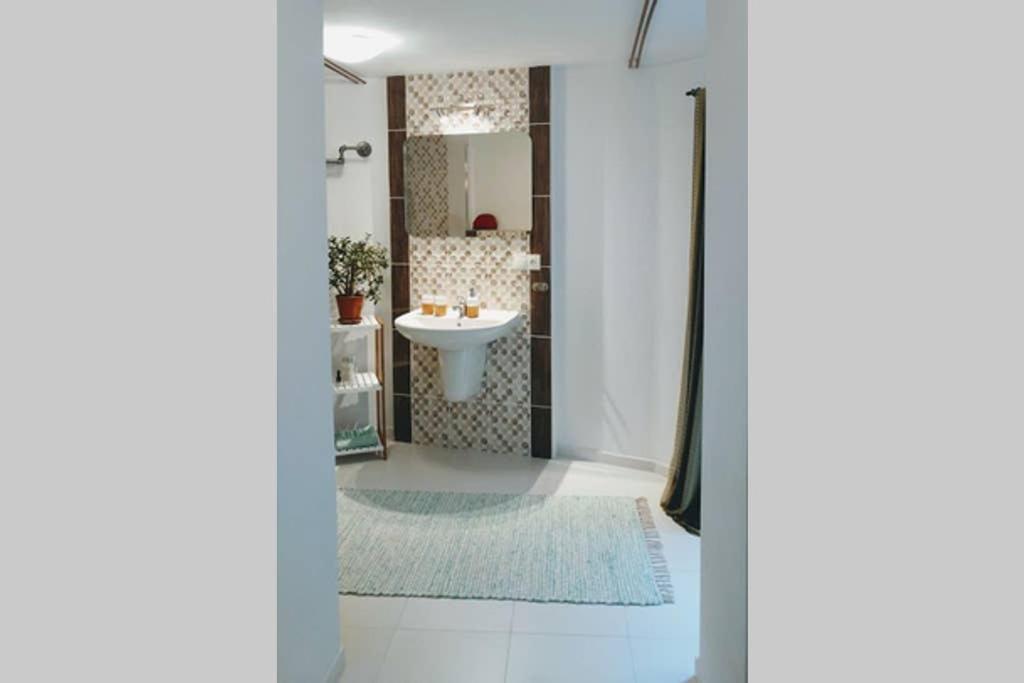 Apartman Jana Pri Gejziri Herlany Zewnętrze zdjęcie